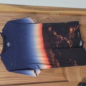 Mens multi color Hollister t-shirt